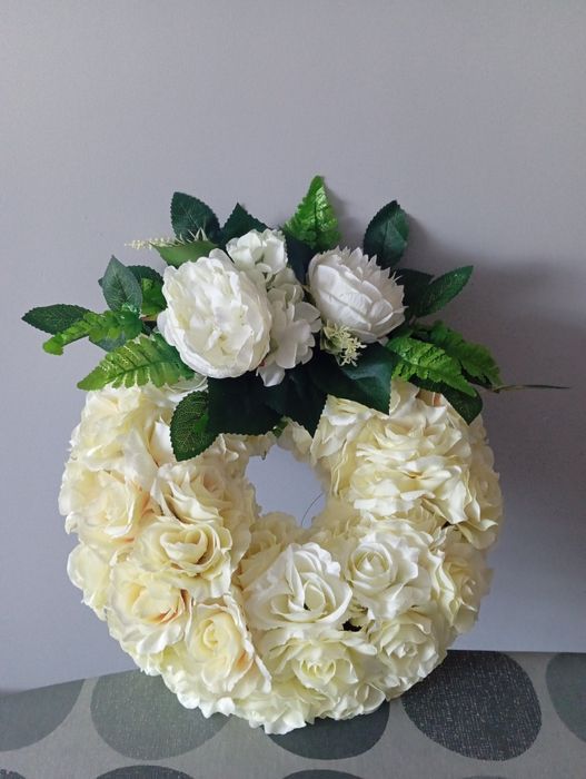 Wianek koło na Wszystkich Świętych