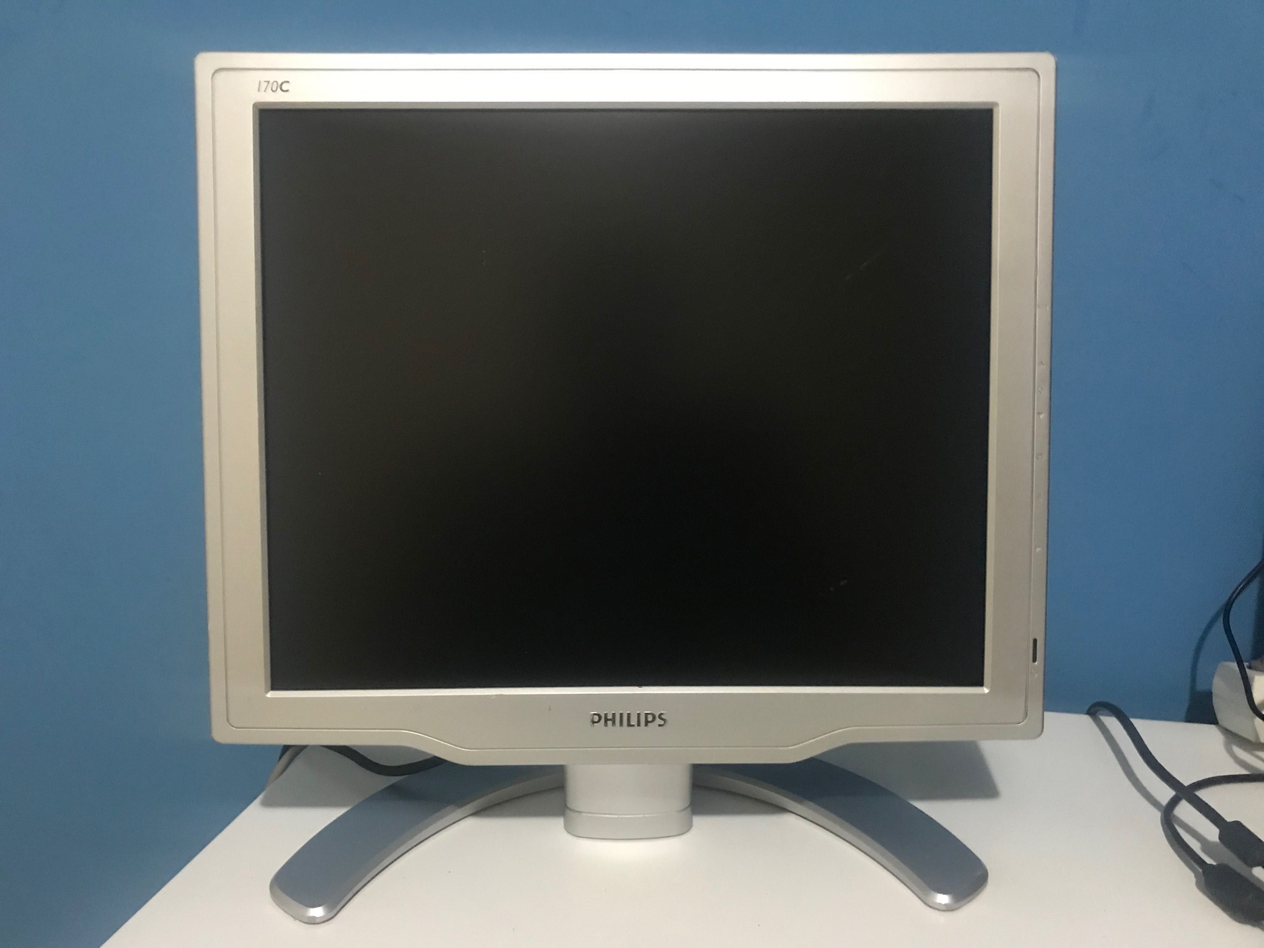 Monitor Philips 17”