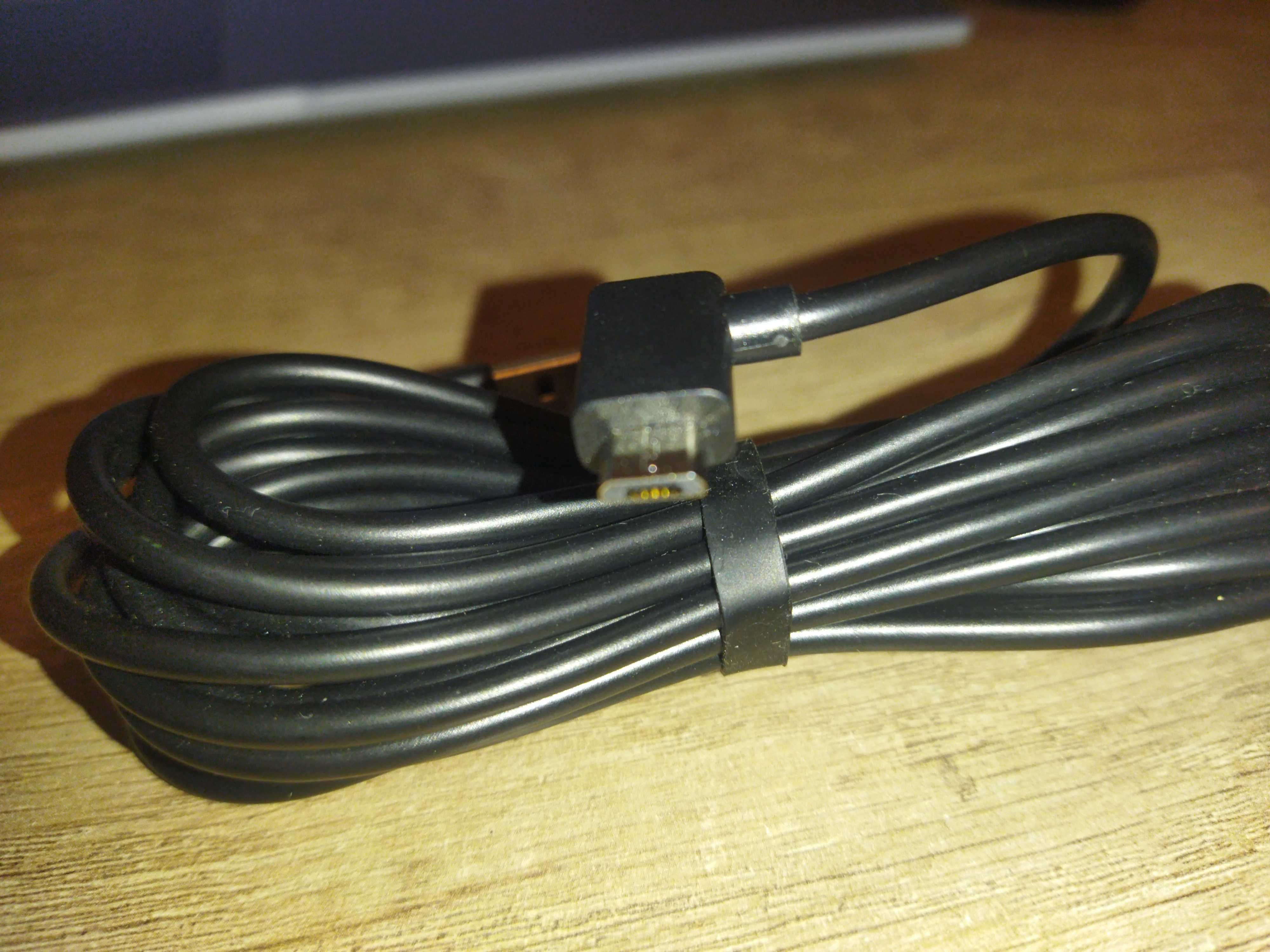 Зарядка для регистратора 5V 1.5Ah разьём боковой microUSB.