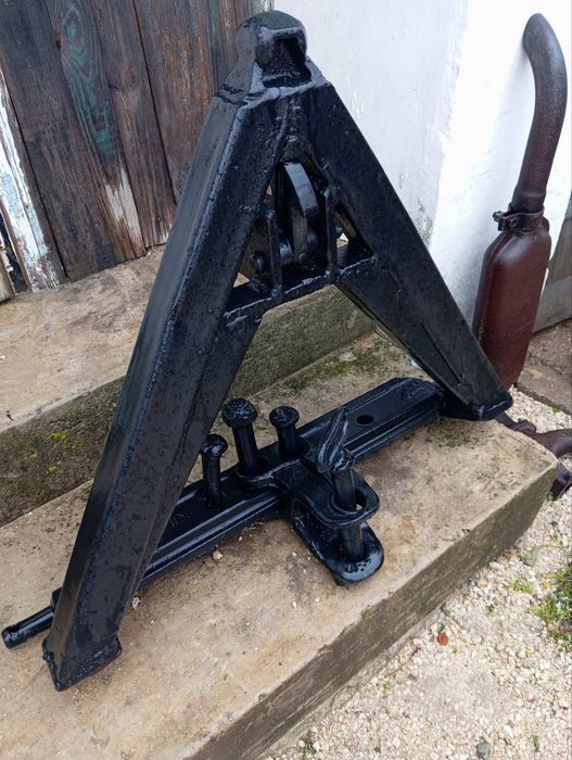 Трикутник поперечка