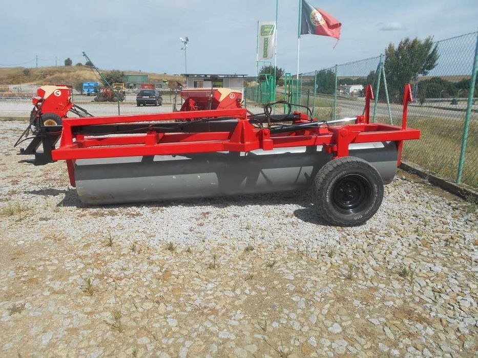 Rolo liso 4m hidráulico