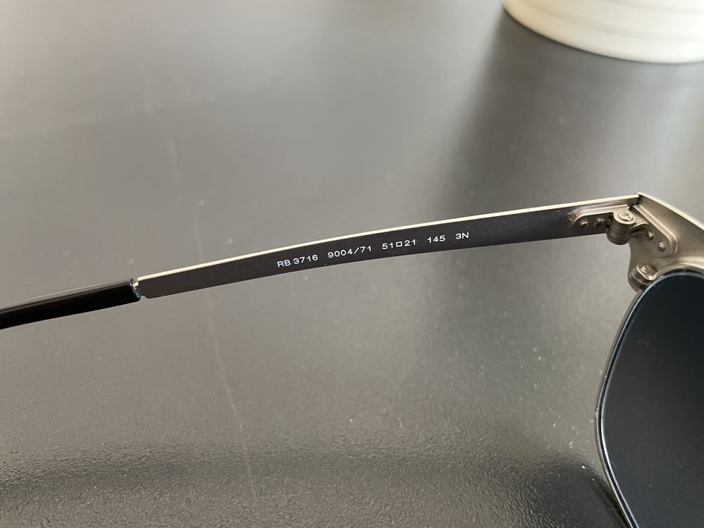 Ray-Ban Clubmaster Metal RB3716