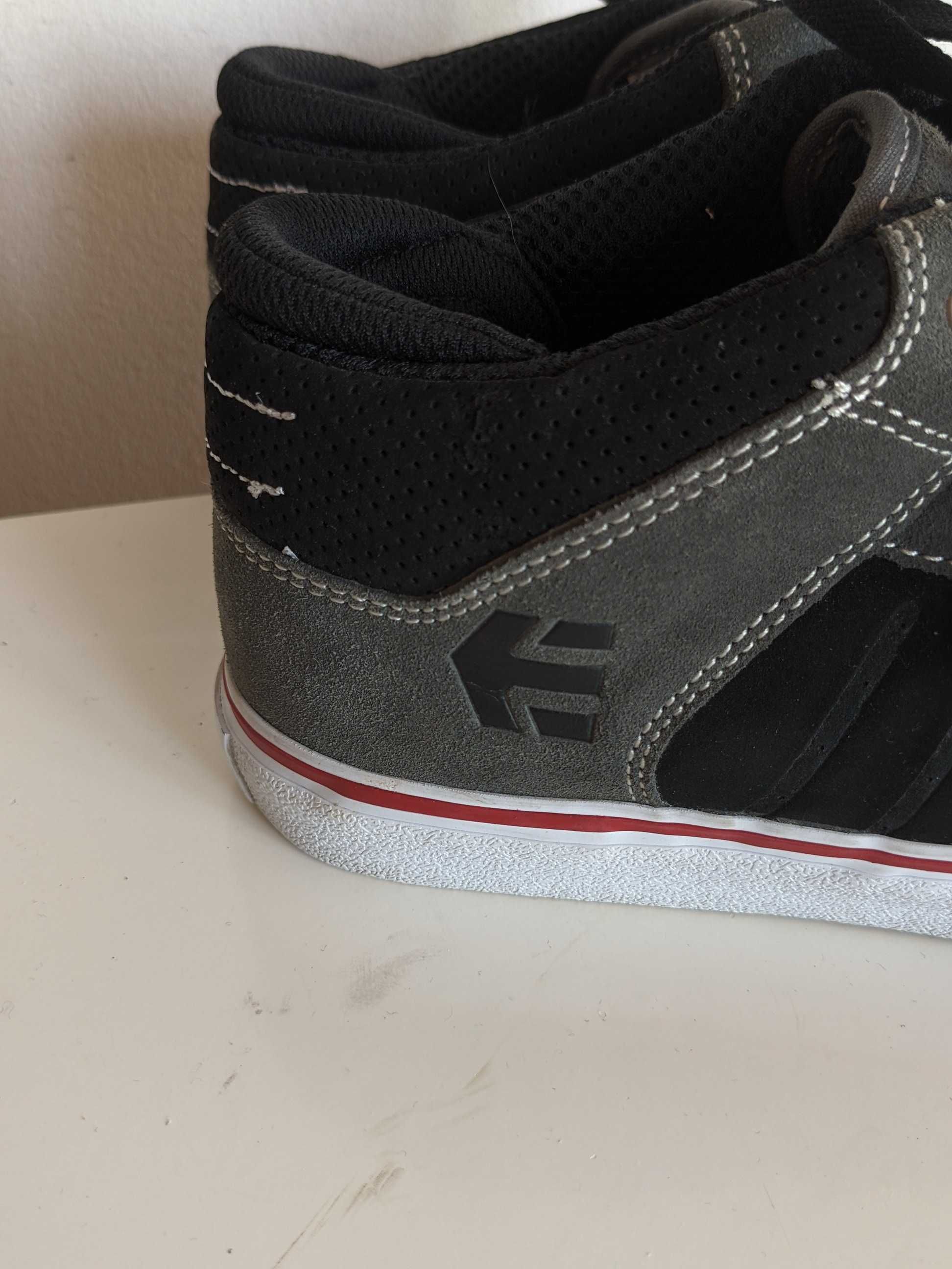 Buty do skateboardingu Etnies Scheckler 5, rozmiar 38.