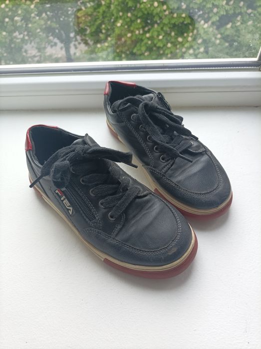 Кросівки весна-осінь