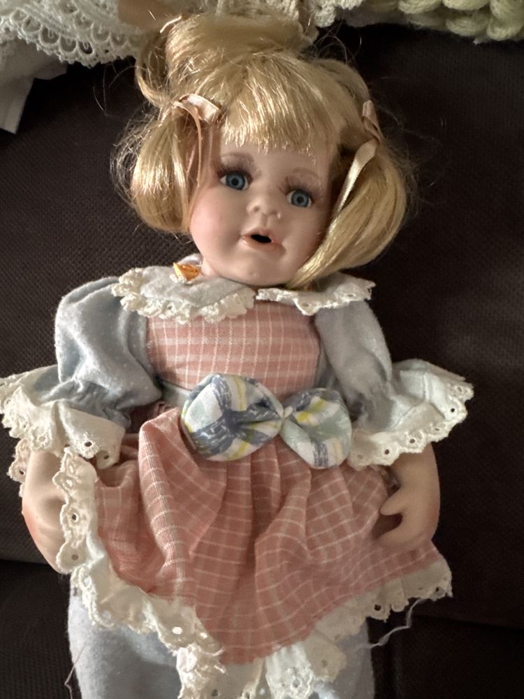 Lalka porcelanowa kolekcjonerska