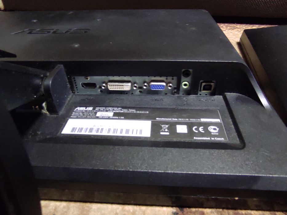 Монітор Asus VK222H LG Flatron W1946S монитор напівробочі
