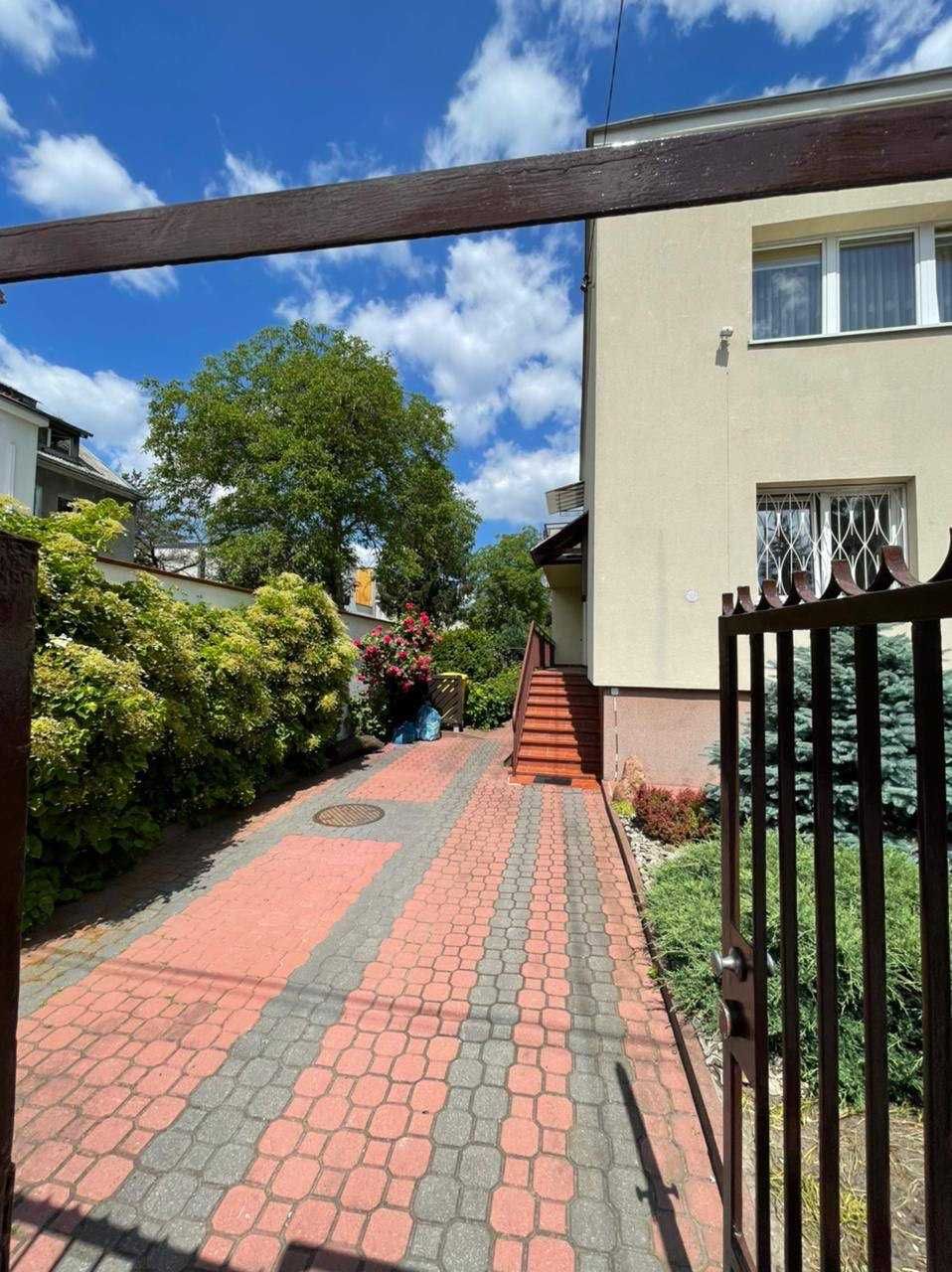 Piękny 12m2 pokój w małym domku z ogrodem, blisko metra Wilanowska