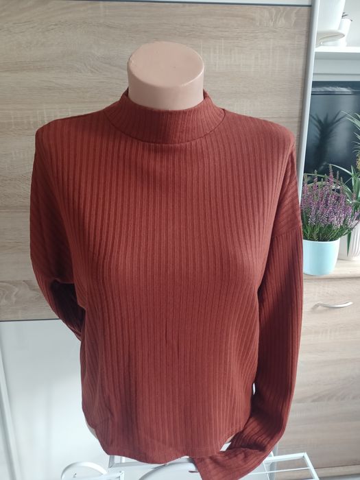 Półgolf damski Stradivarius