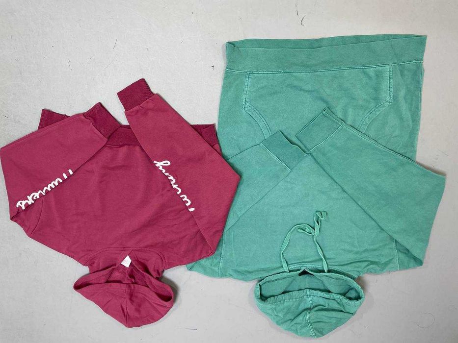 Світшоти, худі, кофти з капішоном сток