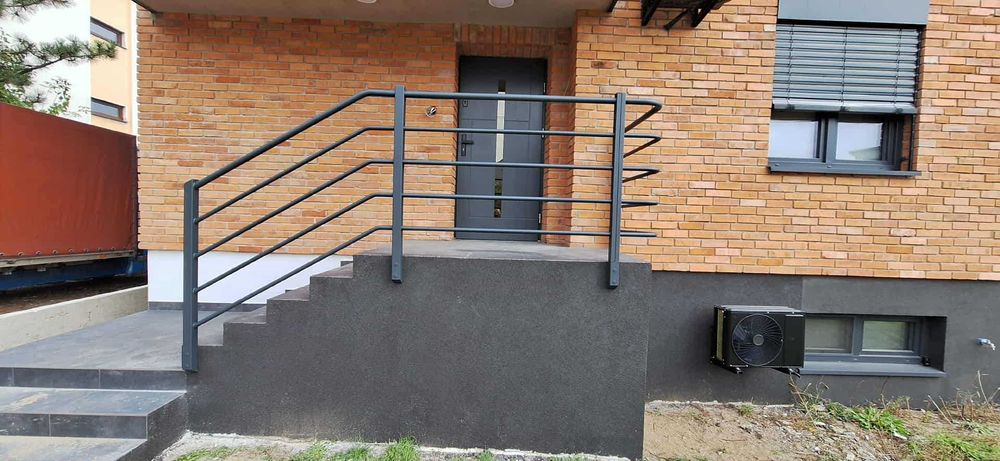 Balustrady zewnętrzne i wewnętrzne - produkcja, montaż, spawanie .