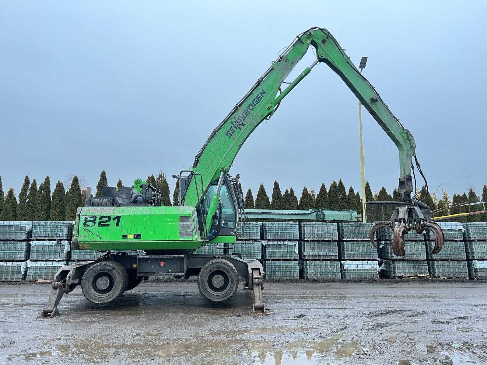 Sennebogen 821 Koparka przeładunkowa + chwytak do złomu