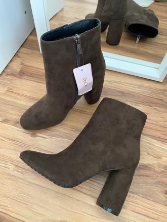 Жіночі осінні ботінки, ботильйони 39 р