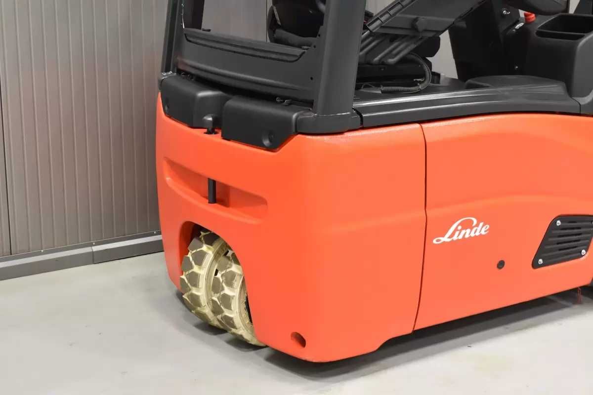 Empilhador Elétrico 1800kg - LINDE E18 4,6m