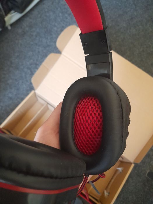 Набір геймера 4 в 1: клавіатура мишка навушники килимок для мишки XTRI