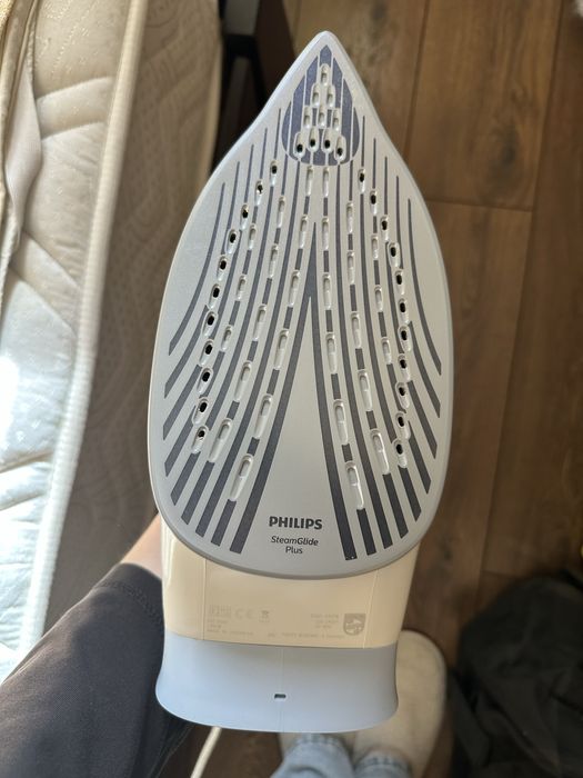 праска утюг philips DST5030