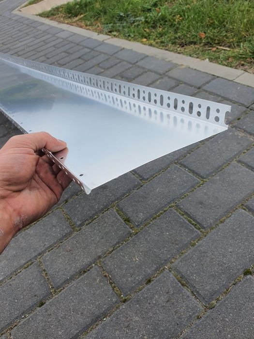 Listwy startowe, listwy okapnikowe