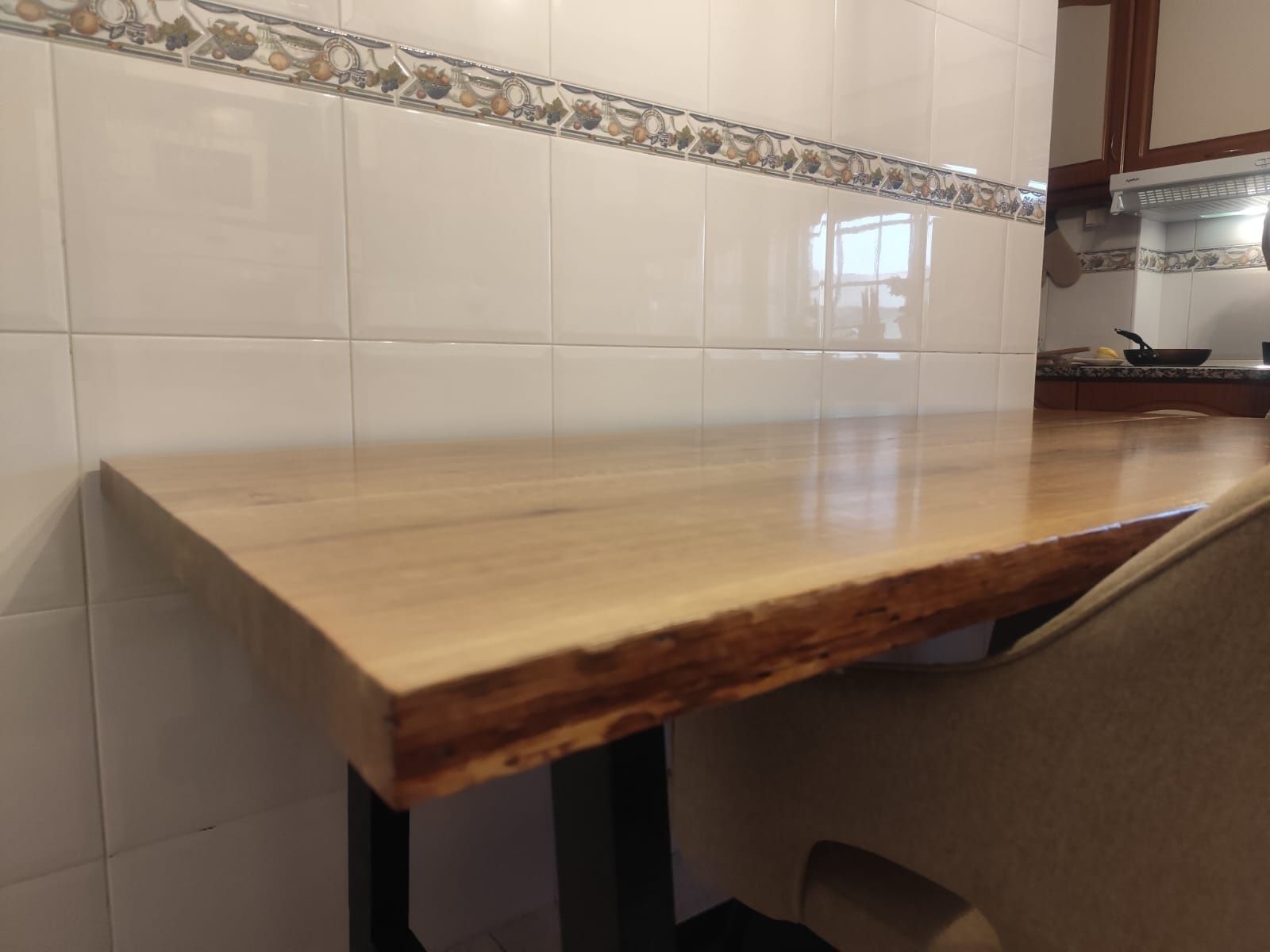 Mesa Unica em Carvalho Frances