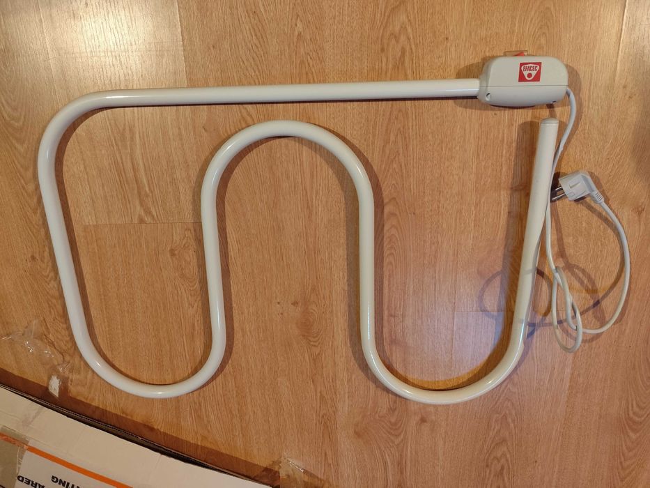 Toalheiro elétrico EFACEC