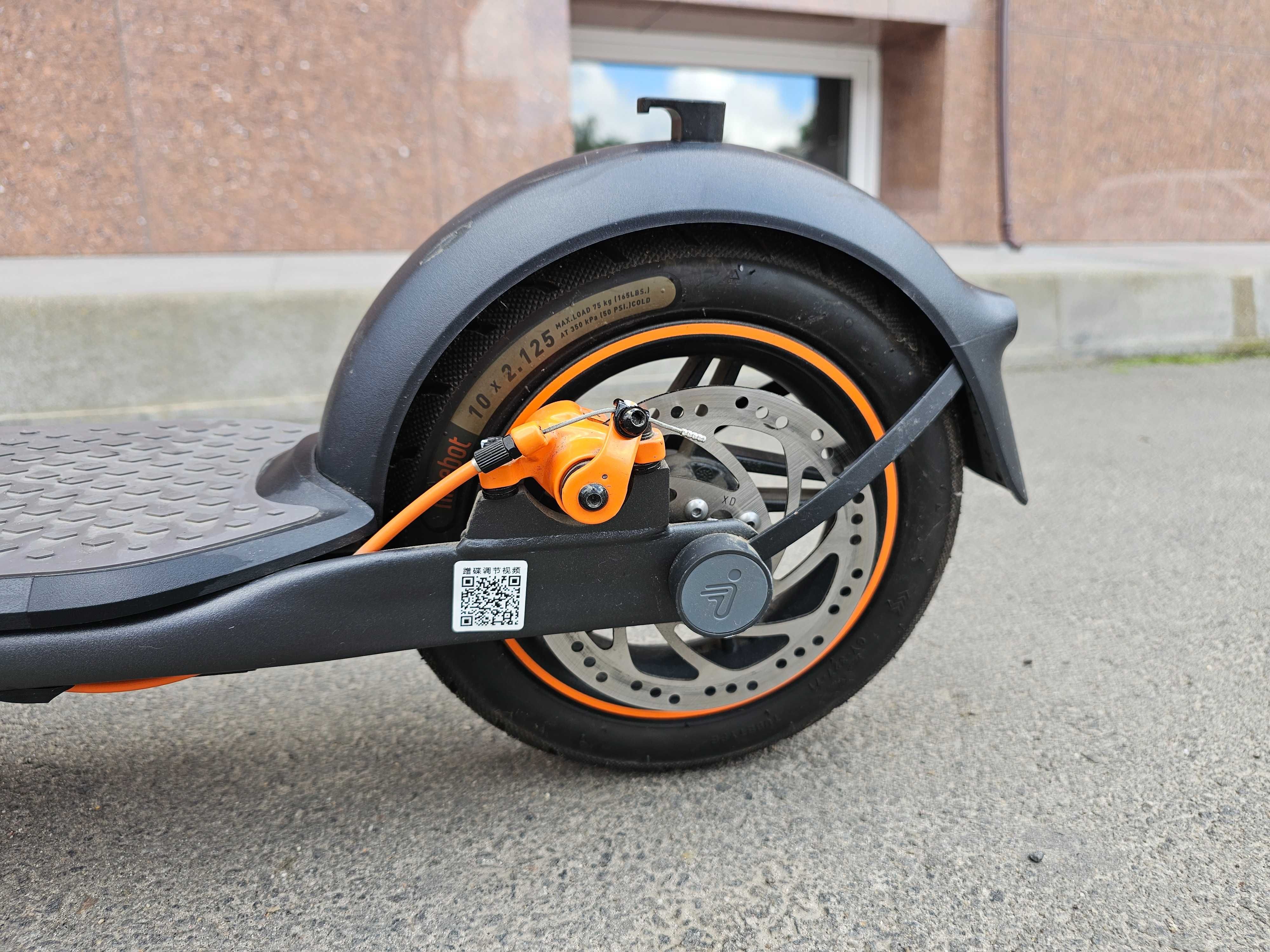 Електросамокат Ninebot KickScooter F40 Black