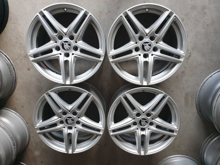 Alufelgi 17" Skoda Octavia II FL III IV SuperB Karoq Scout 5x112 VRS