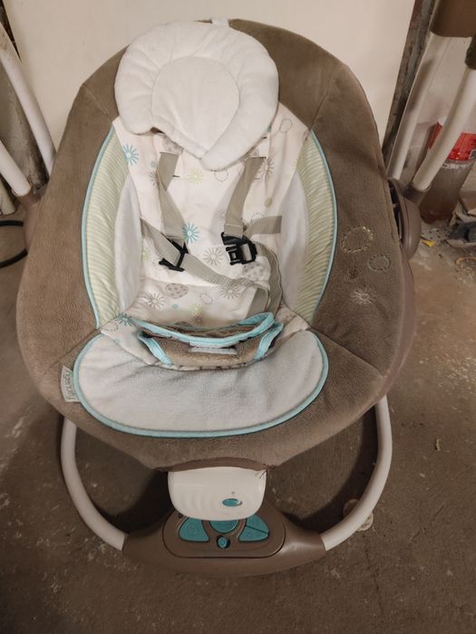 Bujaczek z napędem elektrycznym dla niemowlęcia ingenuity