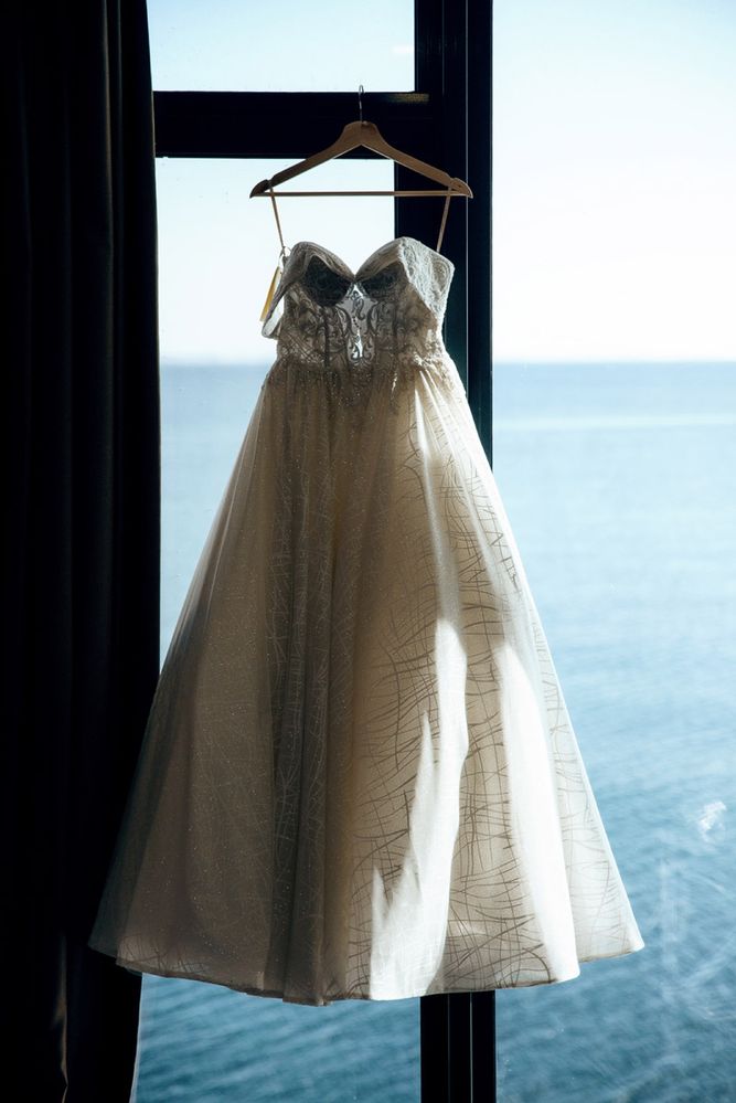 Свадебное платье, съёмные рукава , подъюбник, накидка для невесты.