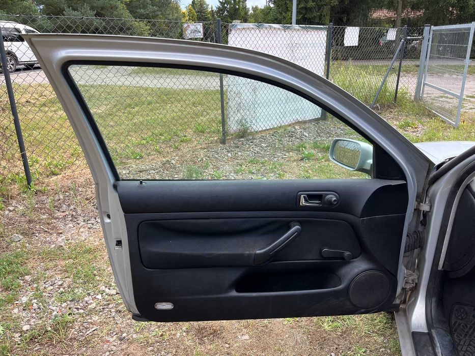 drzwi przód przednie lewe vw golf iv 4 1j0 1997 - 2006 3d 3 drzwi lb7z