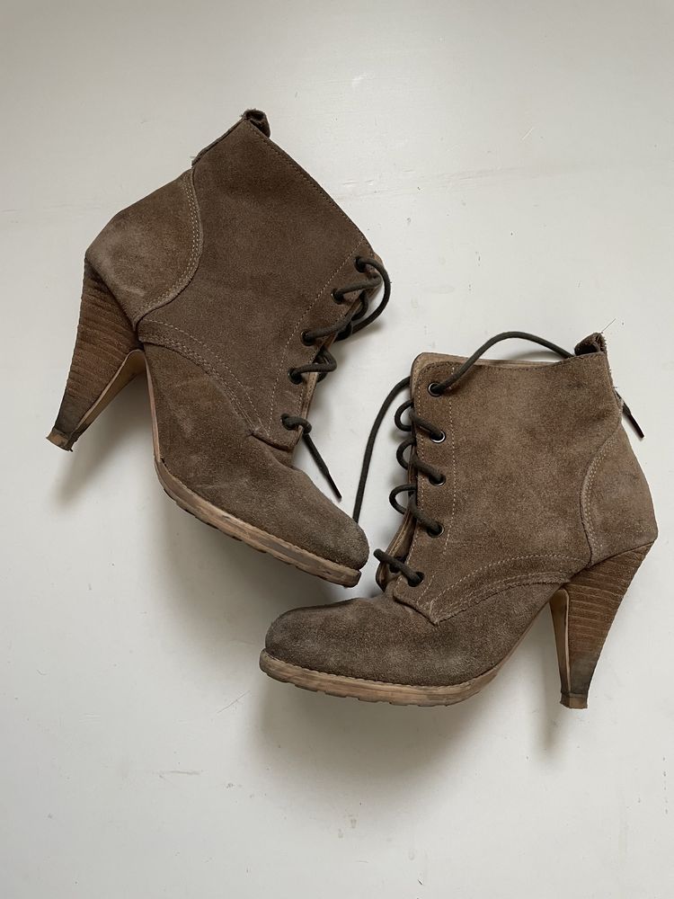 Buty zamszowe boho botki wiązane zamsz 38 Next obcasy oksfordy