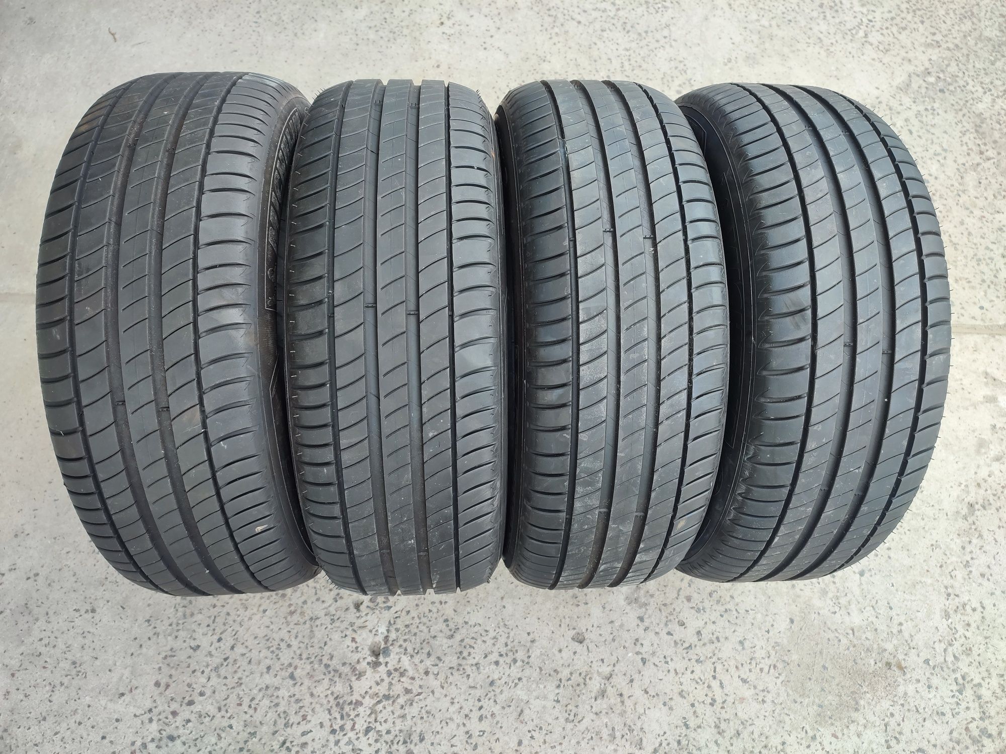 Шини 215/55 R17 Michelin Primacy 3