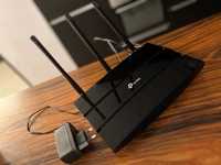 Router do internetu czarny