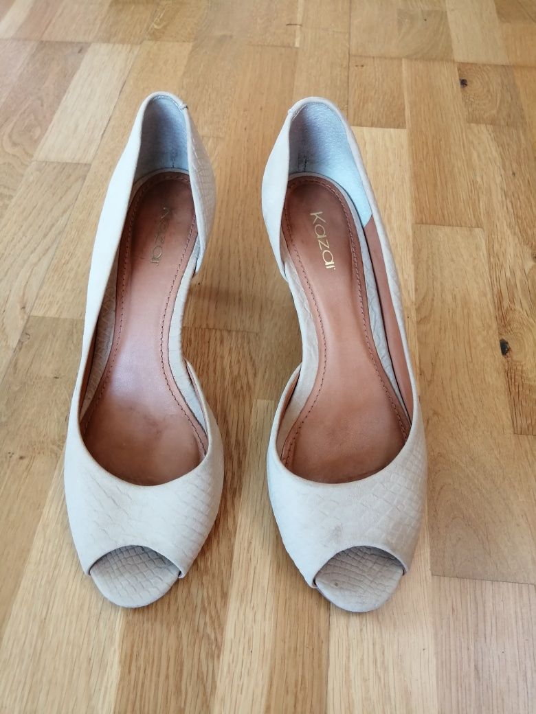 Zara i inne, Buty skórzane r. 39