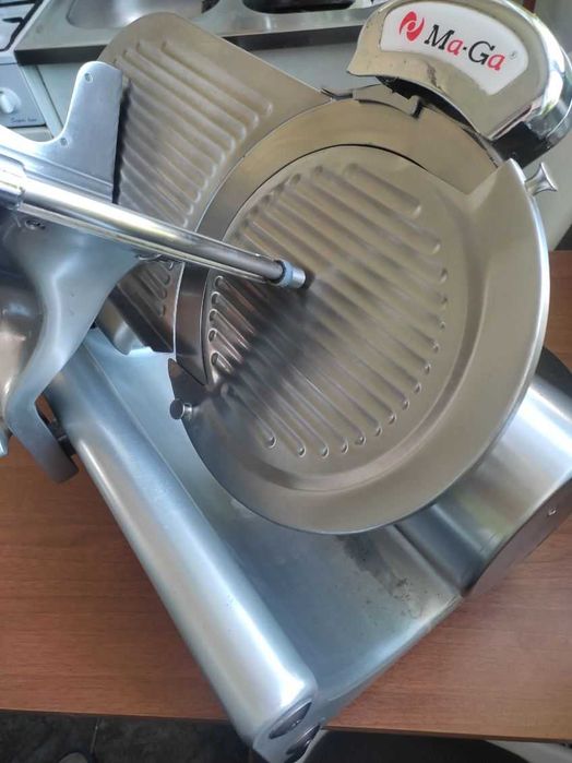 Krajalnica Maga 612 p