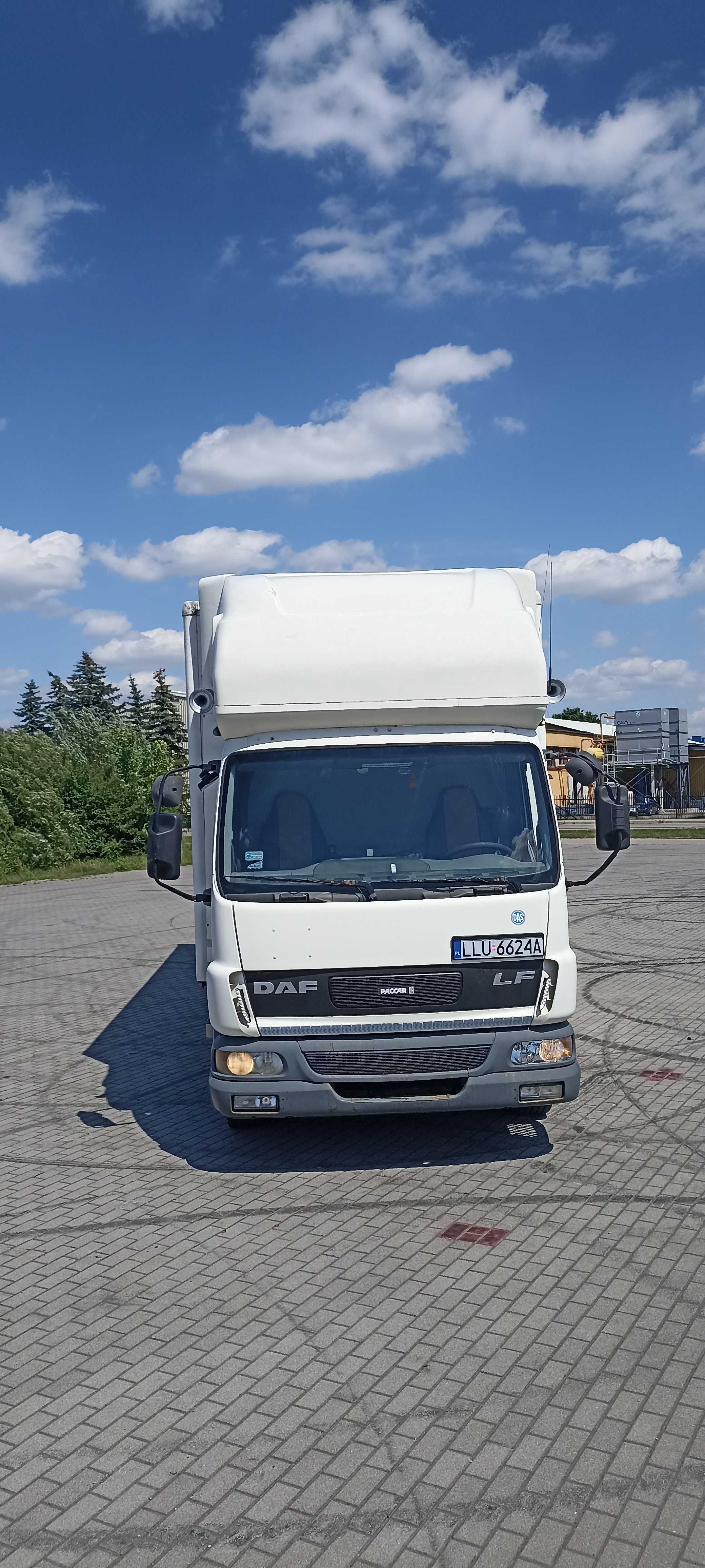 DAF LF45 180 kontener z windą