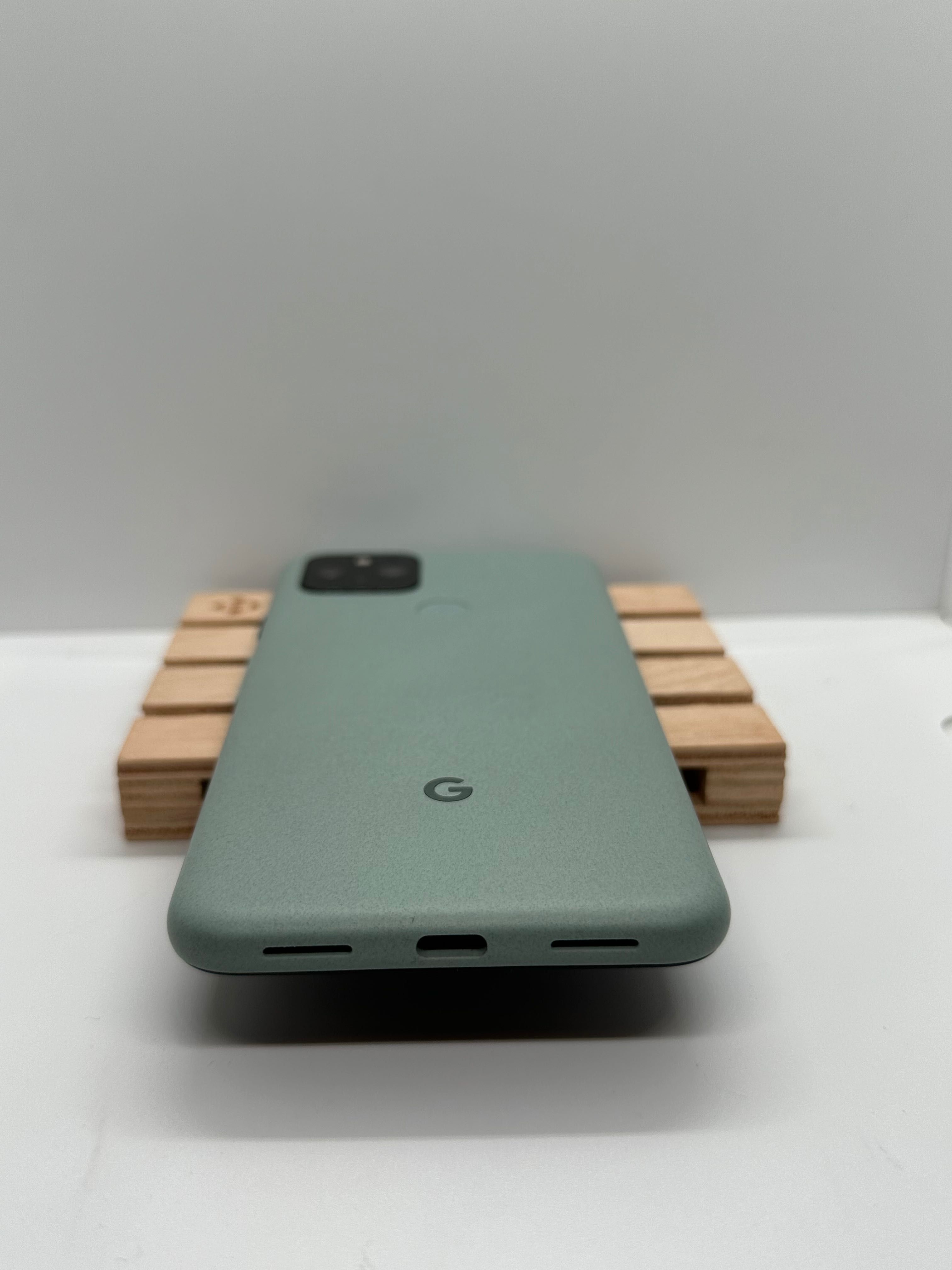 Google Pixel 5 128GB Sorta Sage/Just Black Neverlock
