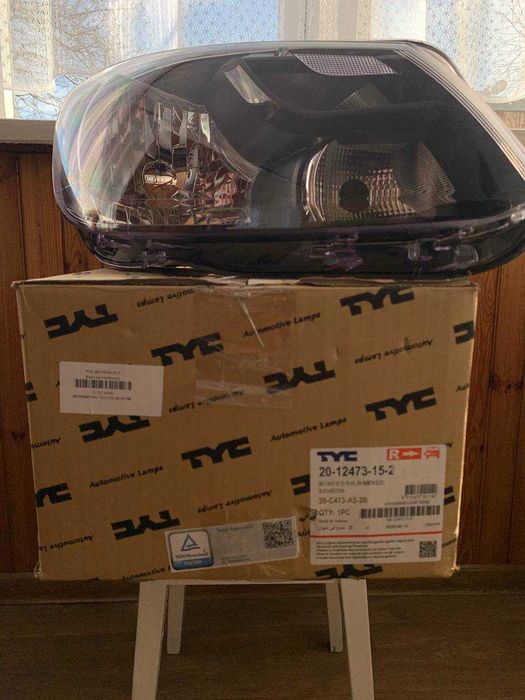 Права передня фара до VW CADDY 2014 року