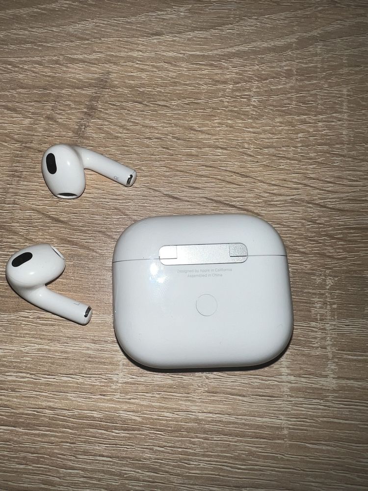 Навушники AirPods 3