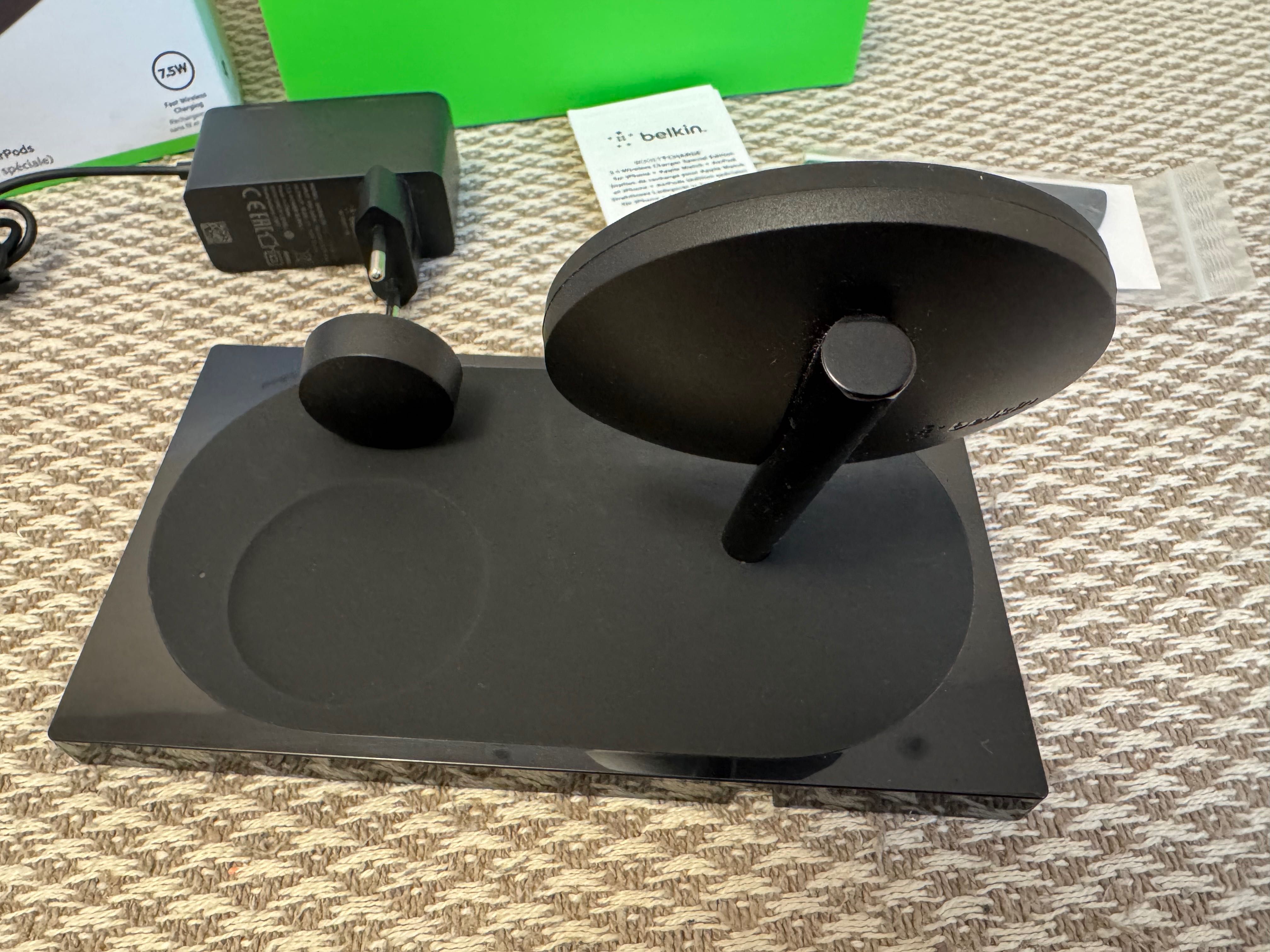 Belkin - ładowarka indukcyjna 3 w 1