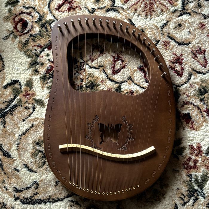 Лира Арфа на 19 струн, нова