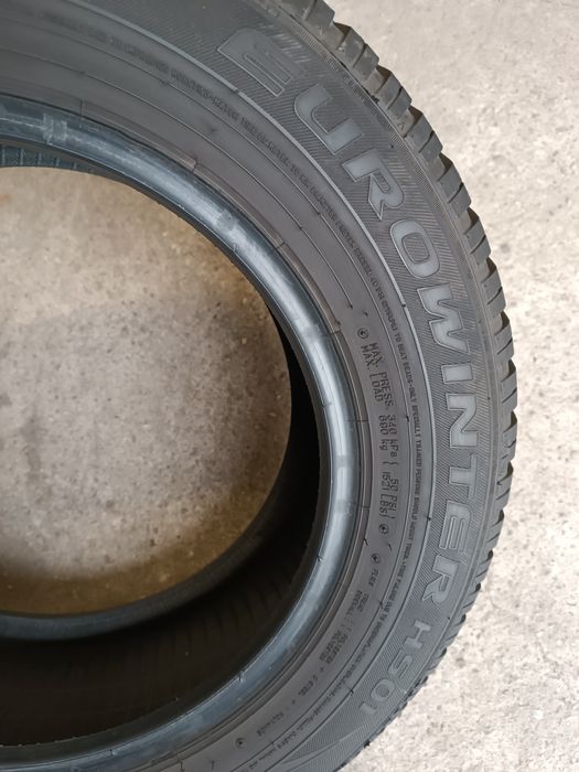 Falken Eurowinter HS01. 195/65R15 Zima Para.