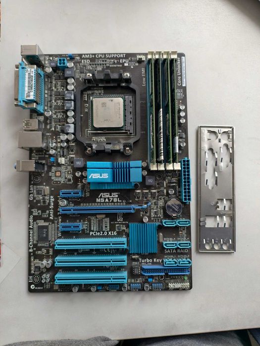 Комплект sAM3+! Asus M5A78L + 8gb ddr3 + Athlon X4 965!