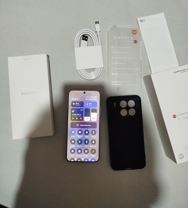 Xiaomi 15 um mes de uso 512Gb capa caixa e pelicula e cabo de origem