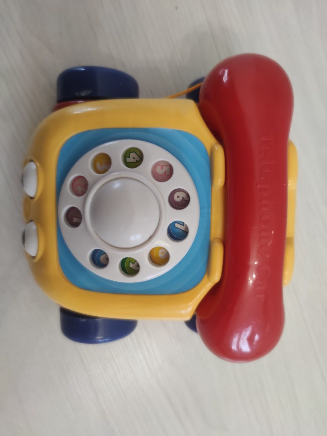 Telefon zabawkowy