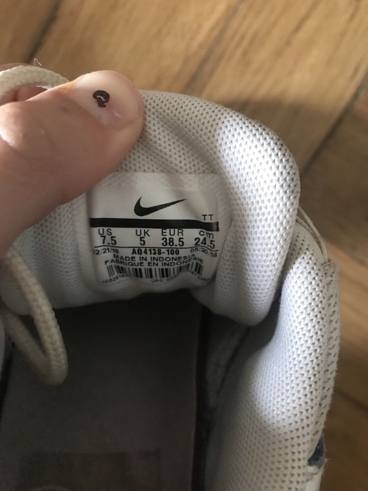 Оригінальні Nike AIR max