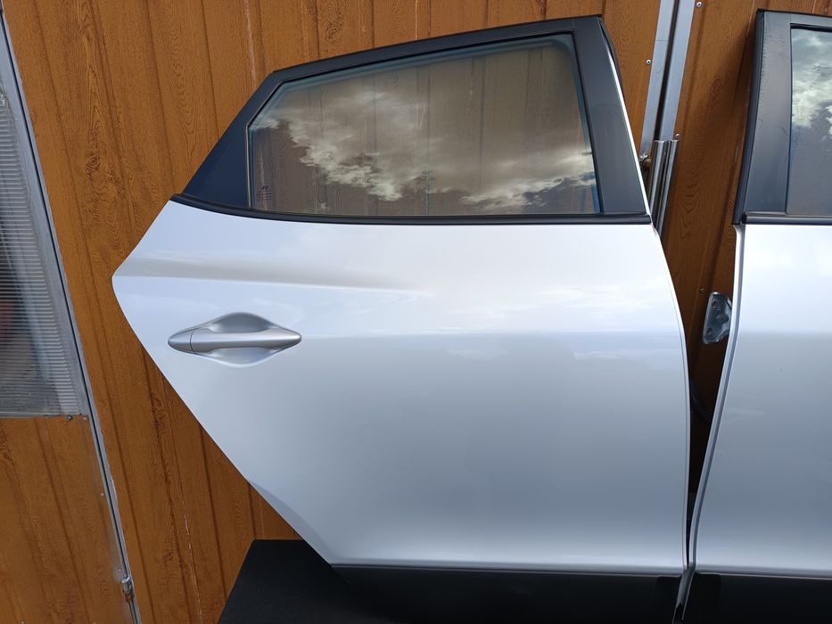 Hyundai ix35 Drzwi Tylne Lewe Prawe RAH F-vat