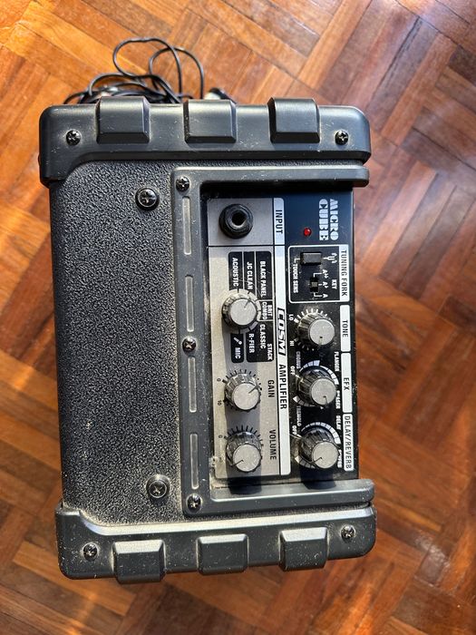 Amplificador Roland Micro Cube - Como novo