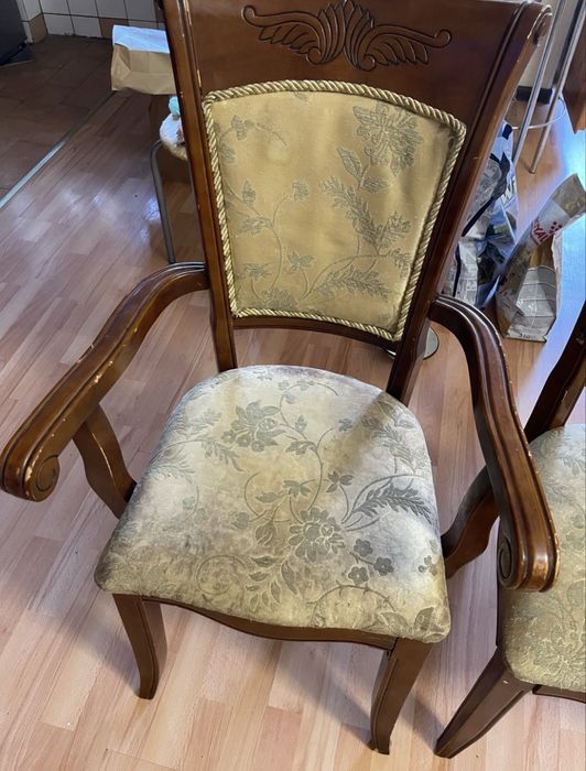 Стіл круглий дубовий