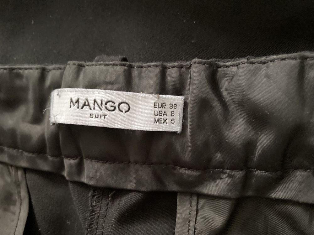 Штани чорні Mango