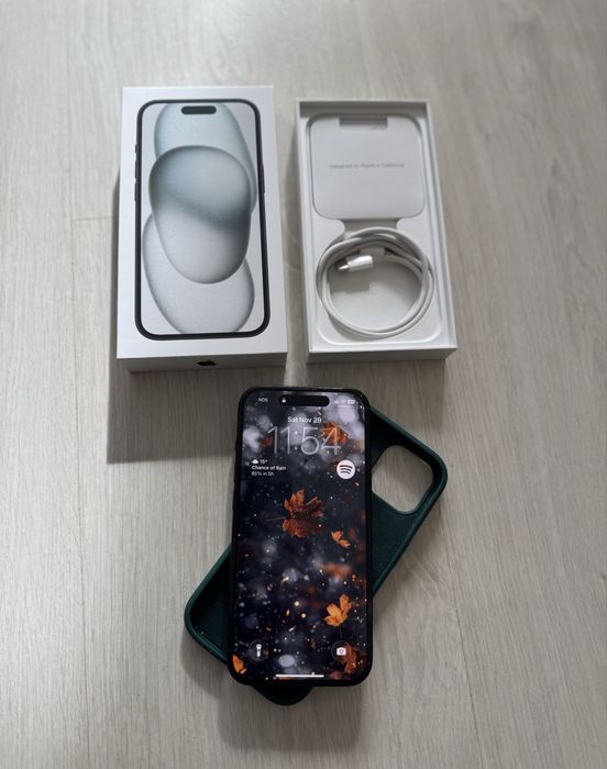 iPhone 15 128GB - em excelente estado