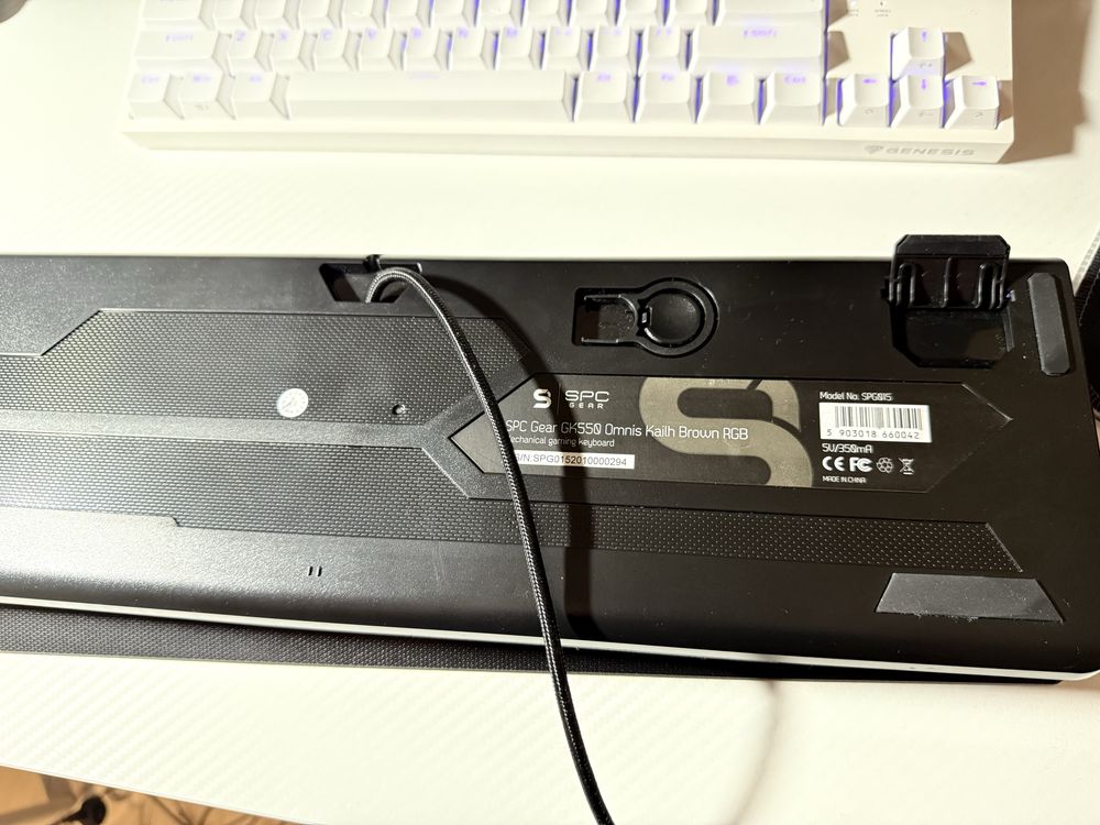 Klawiatura SPC Gear GK550 Omnis Kailh Brown RGB + podpórka