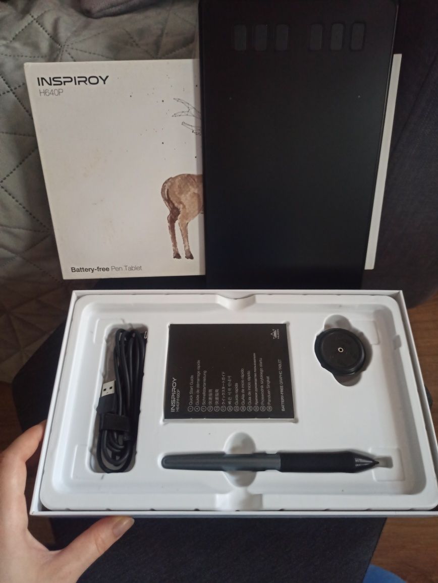 Tablet graficzny Huion H640P pełen zestaw, jak nowy!